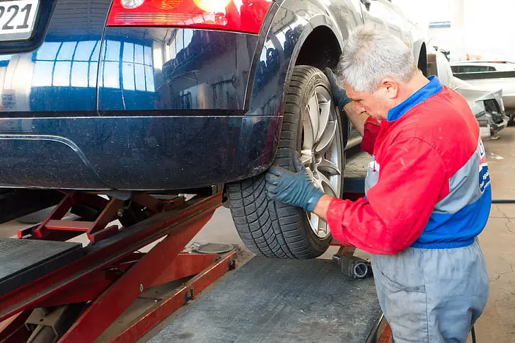 Professional tire alignment services




